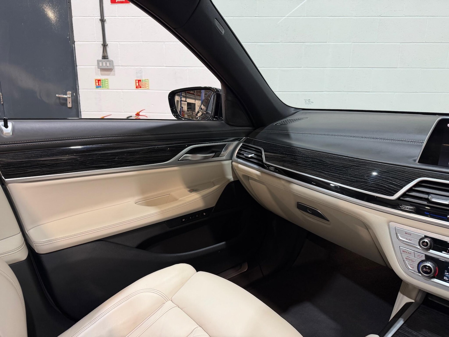 Used BMW 7 Series 2018 for sale - 77015835: Photo 27
