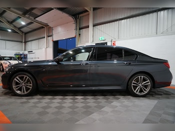 Used BMW 7 Series 2018 for sale - 77015835: Photo