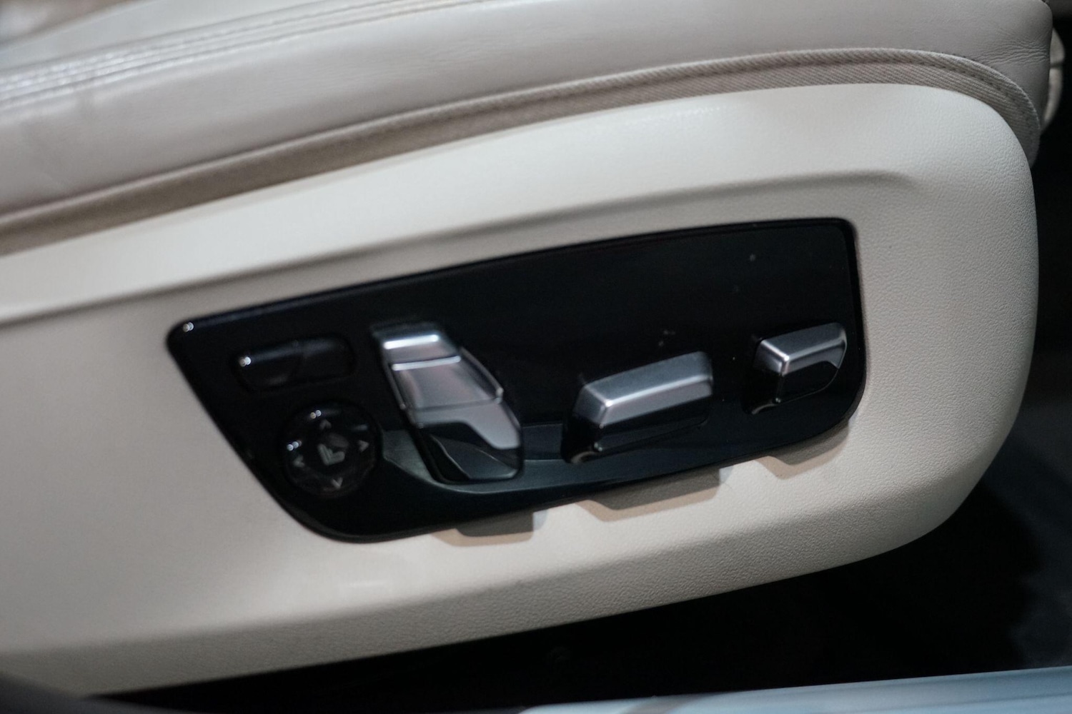 Used BMW 7 Series 2018 for sale - 77015835: Photo 35