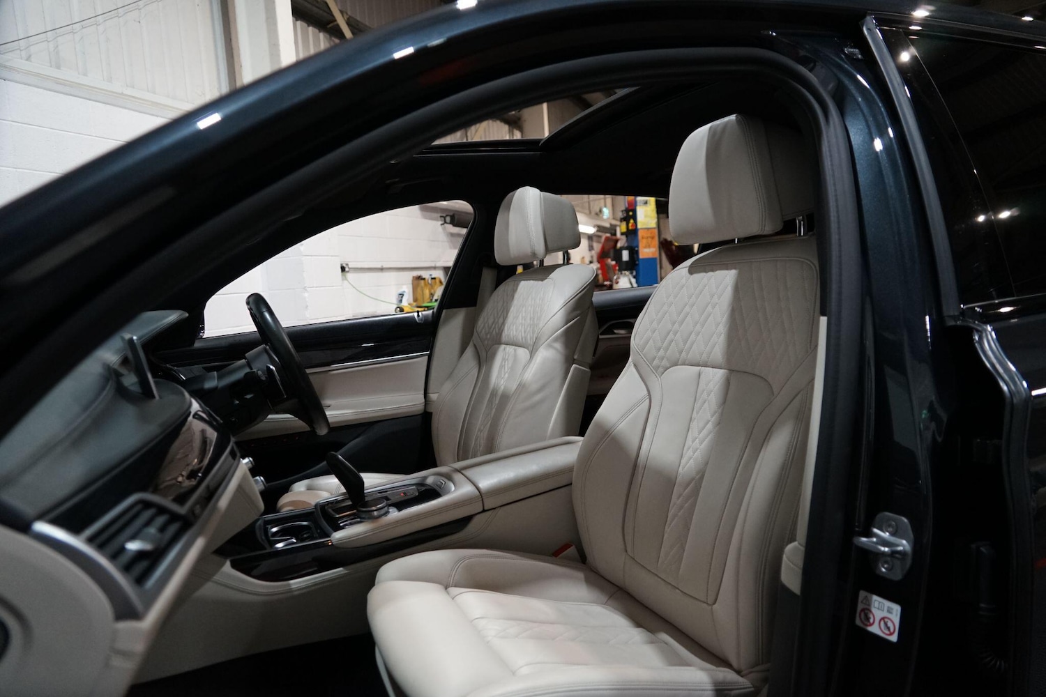 Used BMW 7 Series 2018 for sale - 77015835: Photo 68