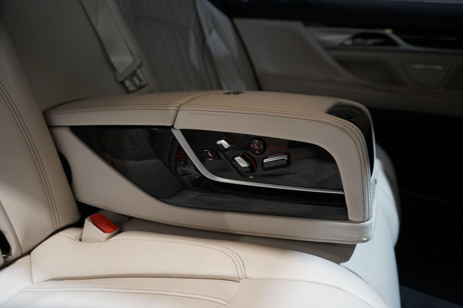 Used BMW 7 Series 2018 for sale - 77015835: Photo 84