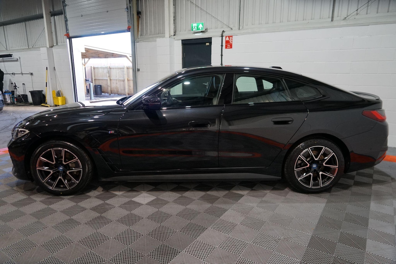 Used BMW i4 2022 for sale - 76803554: Photo 11