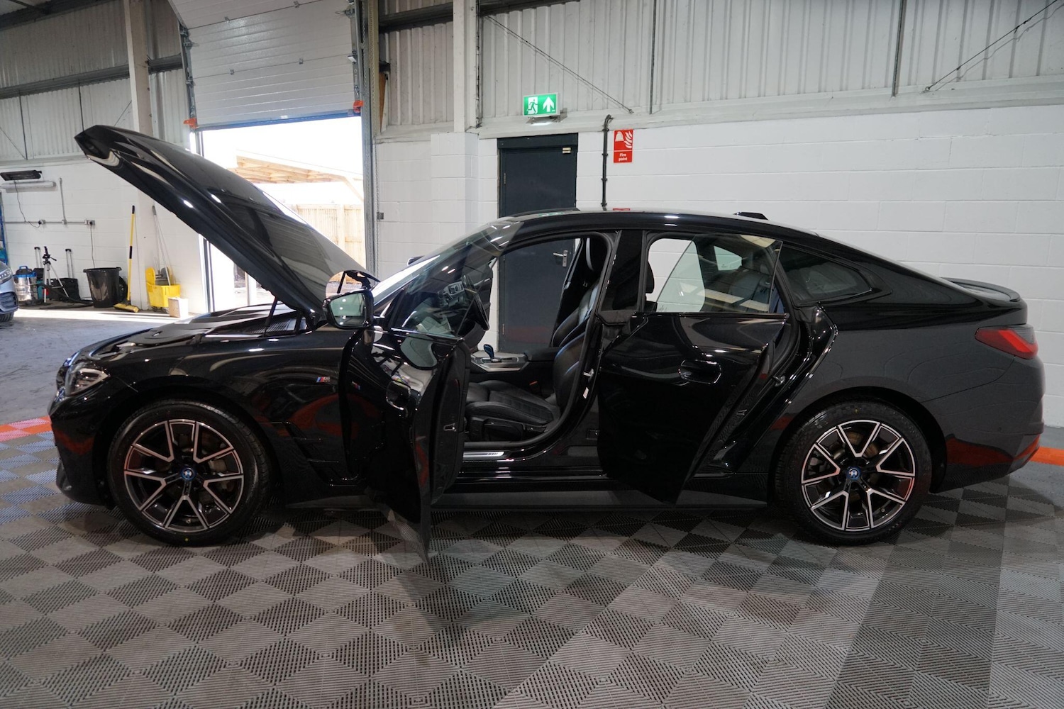 Used BMW i4 2022 for sale - 76803554: Photo 13