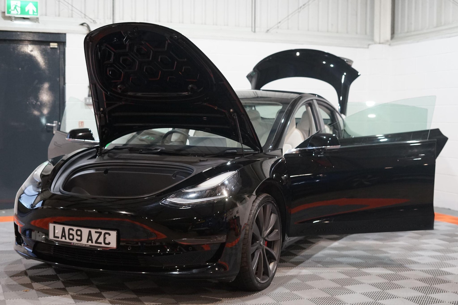 Used Tesla Model 3 2019 for sale - 76803544: Photo 15