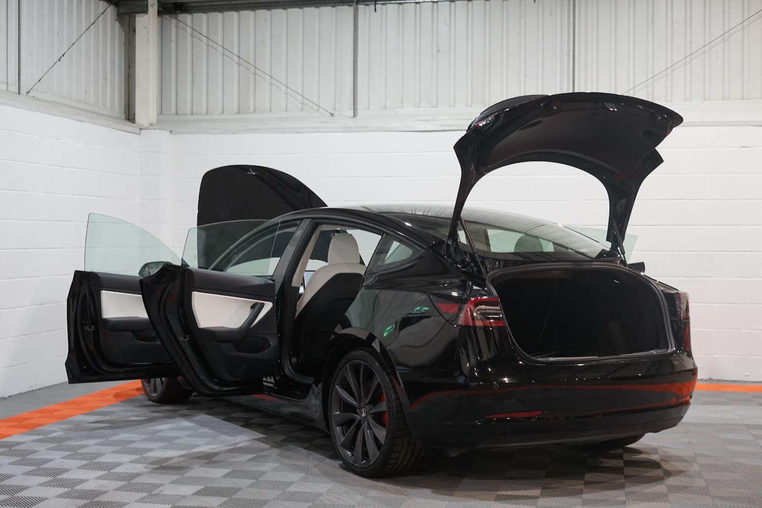 Used Tesla Model 3 2019 for sale - 76803544: Photo 16