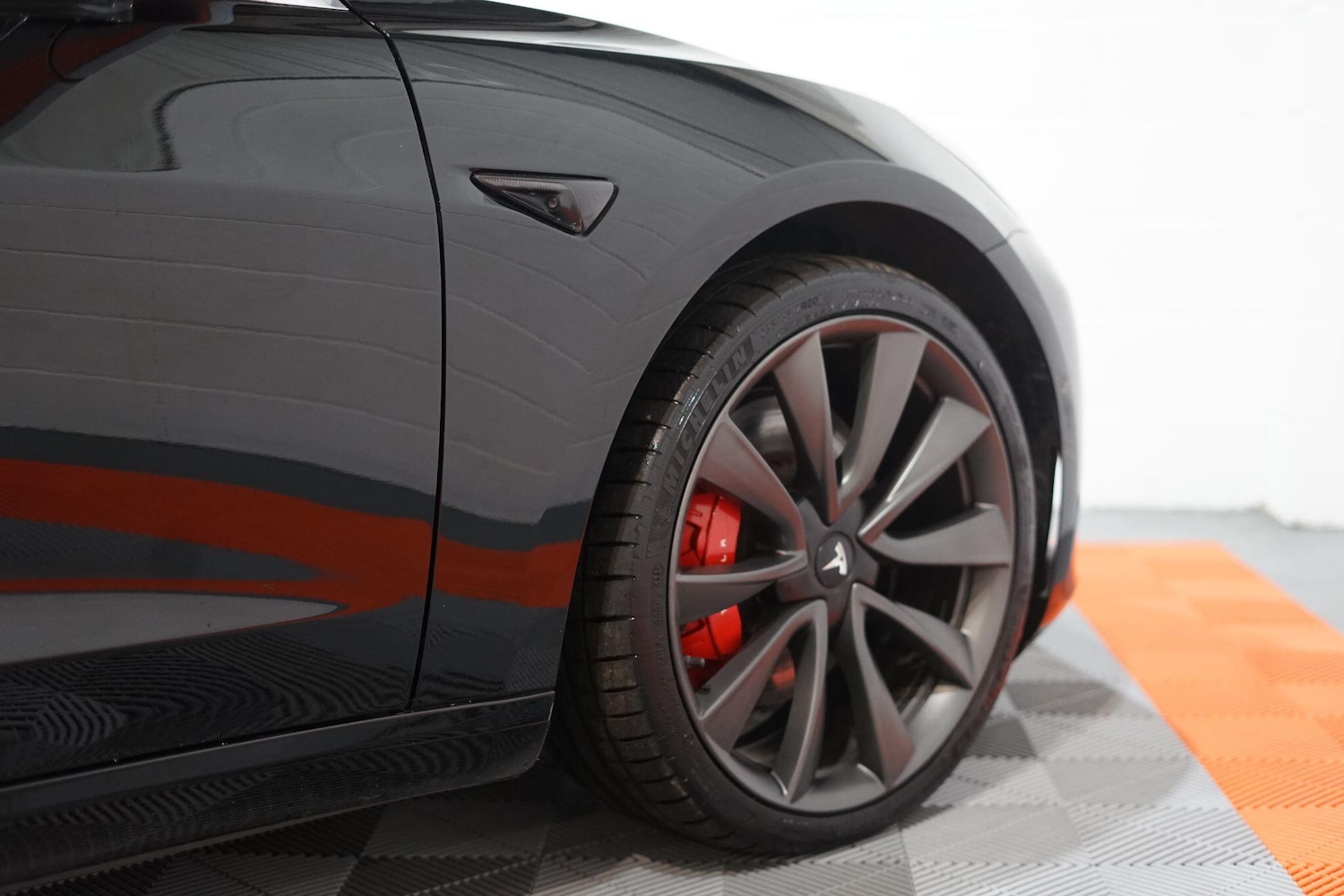 Used Tesla Model 3 2019 for sale - 76803544: Photo 32