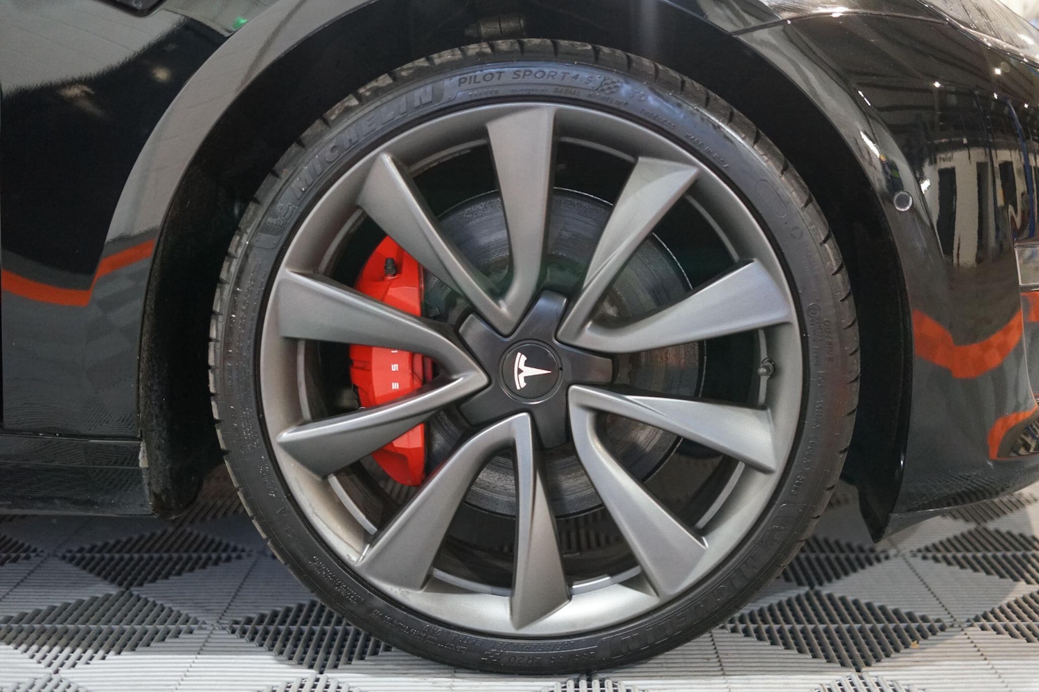 Used Tesla Model 3 2019 for sale - 76803544: Photo 4