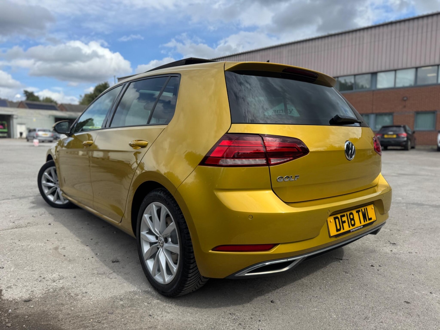 Used Volkswagen Golf 2018 for sale - 76803537: Photo 30