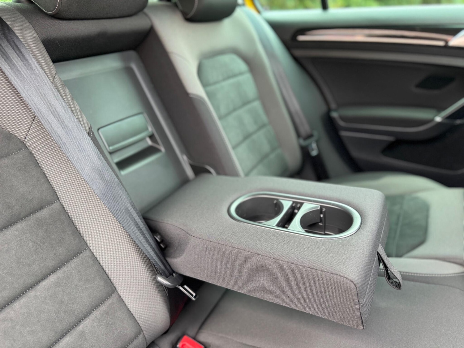 Used Volkswagen Golf 2018 for sale - 76803537: Photo 36