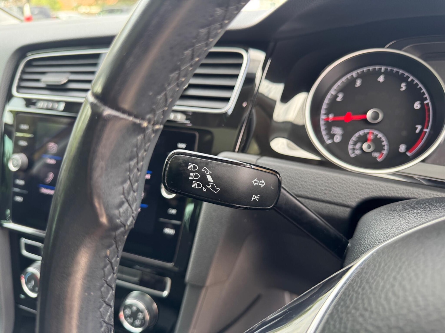 Used Volkswagen Golf 2018 for sale - 76803537: Photo 49