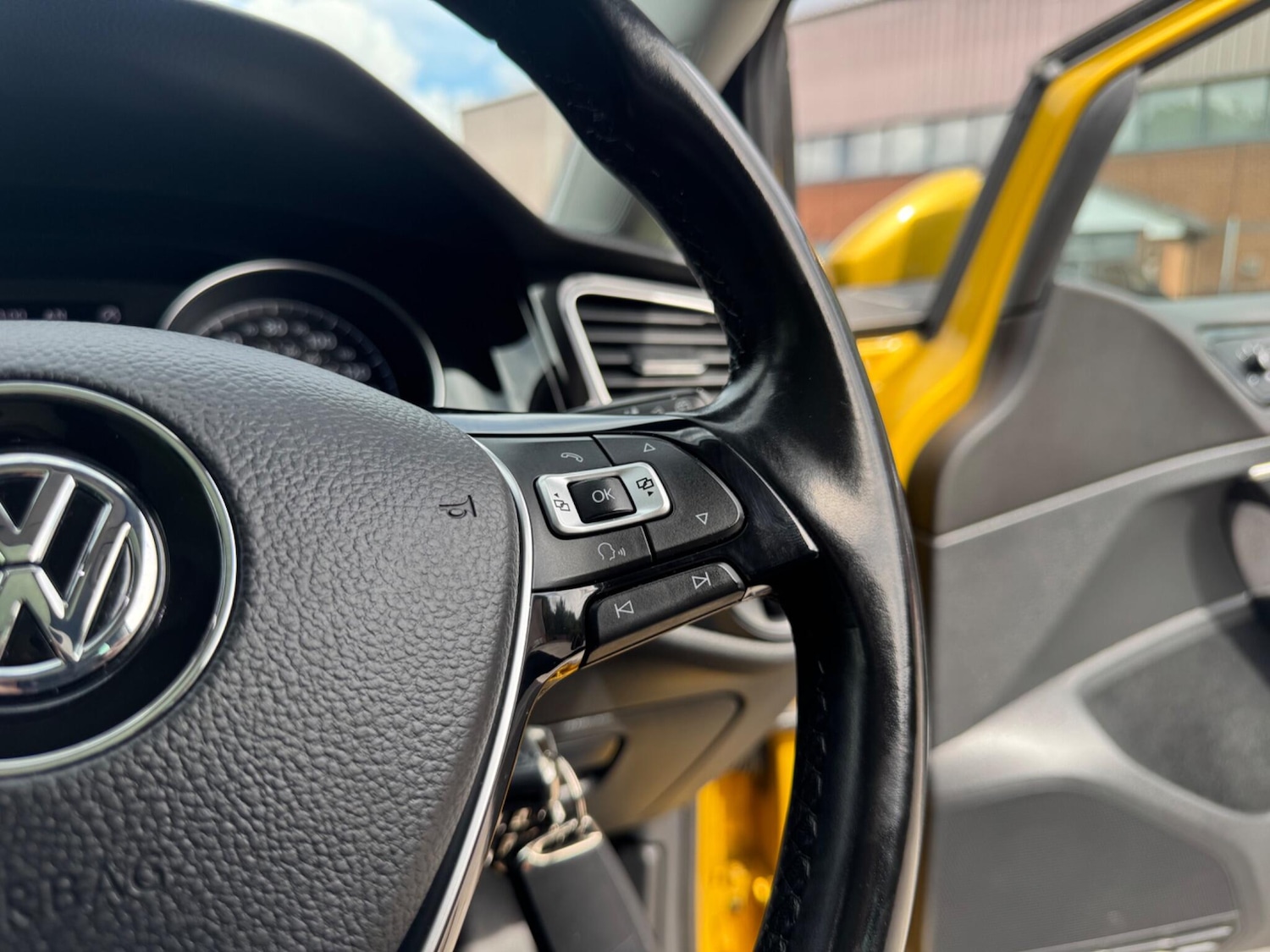 Used Volkswagen Golf 2018 for sale - 76803537: Photo 50