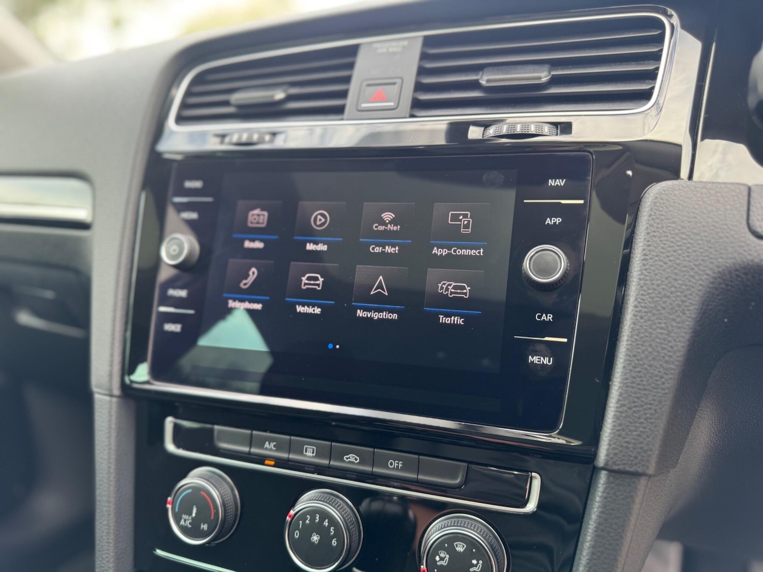 Used Volkswagen Golf 2018 for sale - 76803537: Photo 59