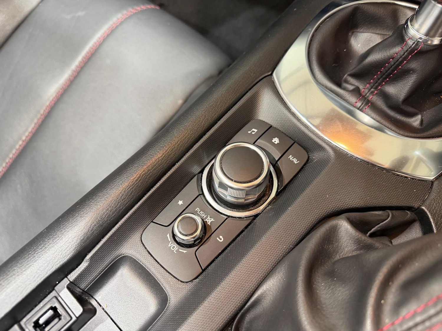 Used Mazda MX-5 2019 for sale - 76936265: Photo 19