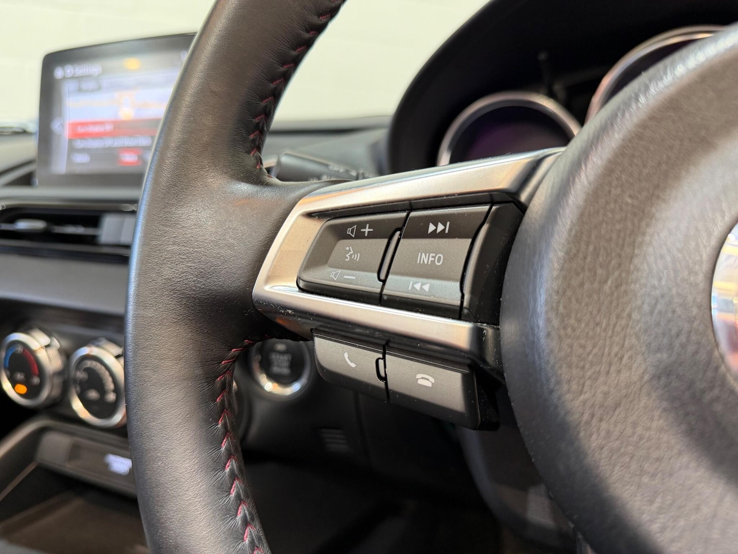 Used Mazda MX-5 2019 for sale - 76936265: Photo 27