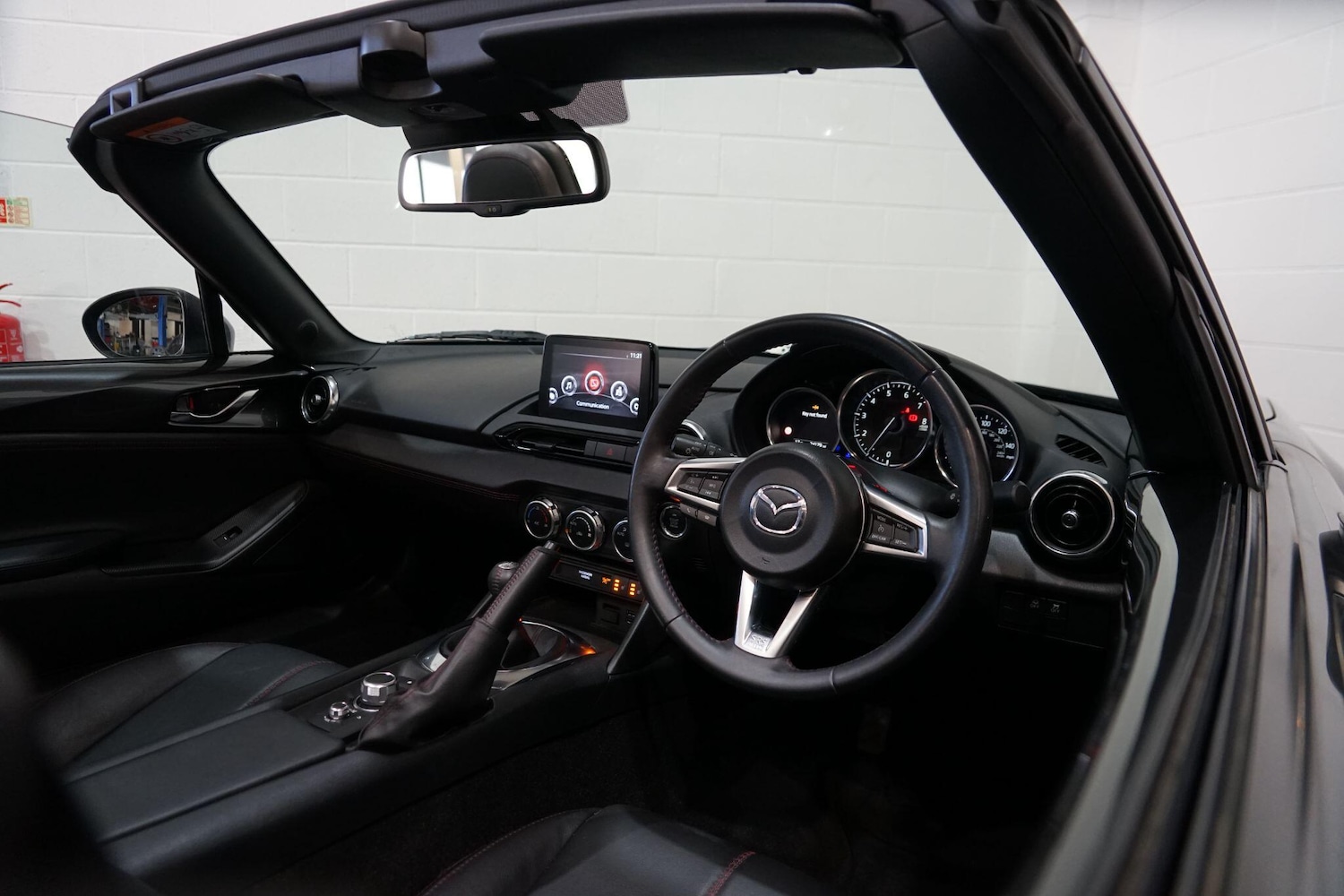 Used Mazda MX-5 2019 for sale - 76936265: Photo 4