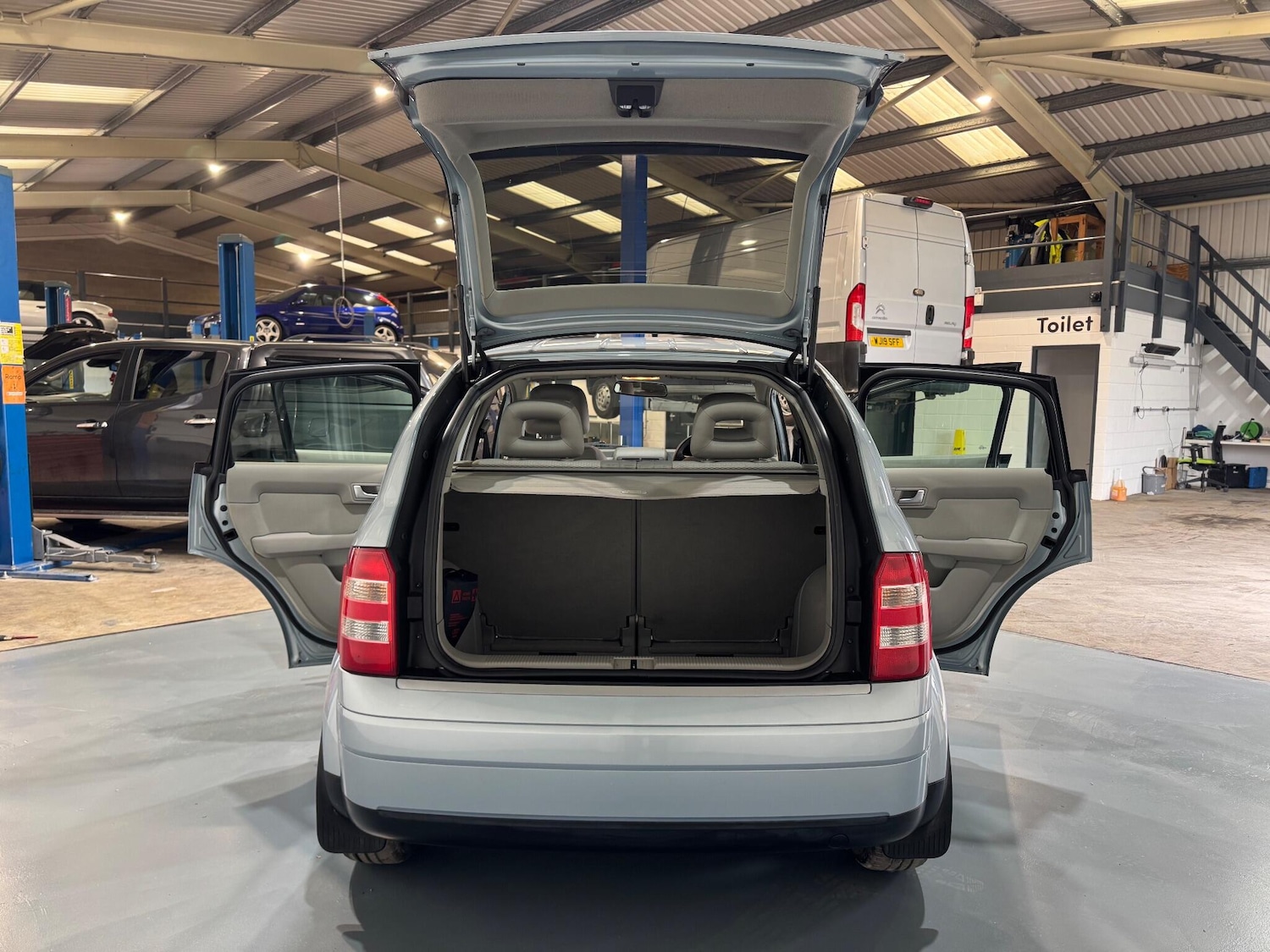 Used Audi A2 2001 for sale - 76803559: Photo 14