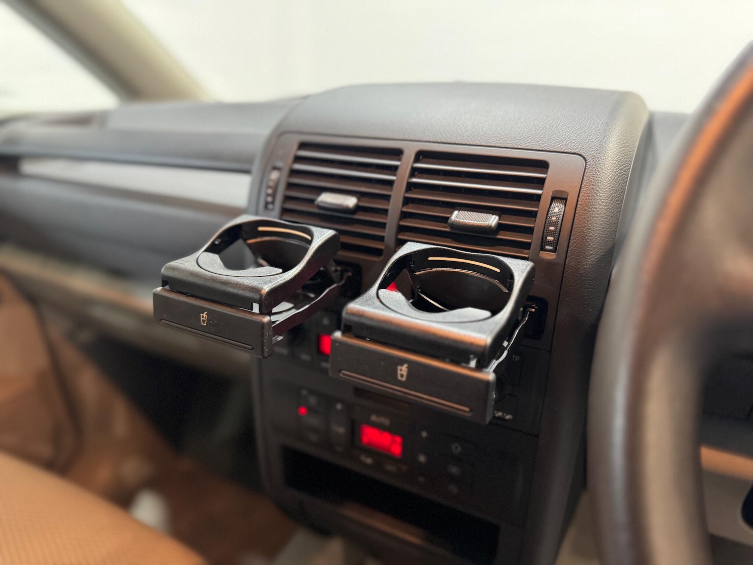 Used Audi A2 2001 for sale - 76803559: Photo 48