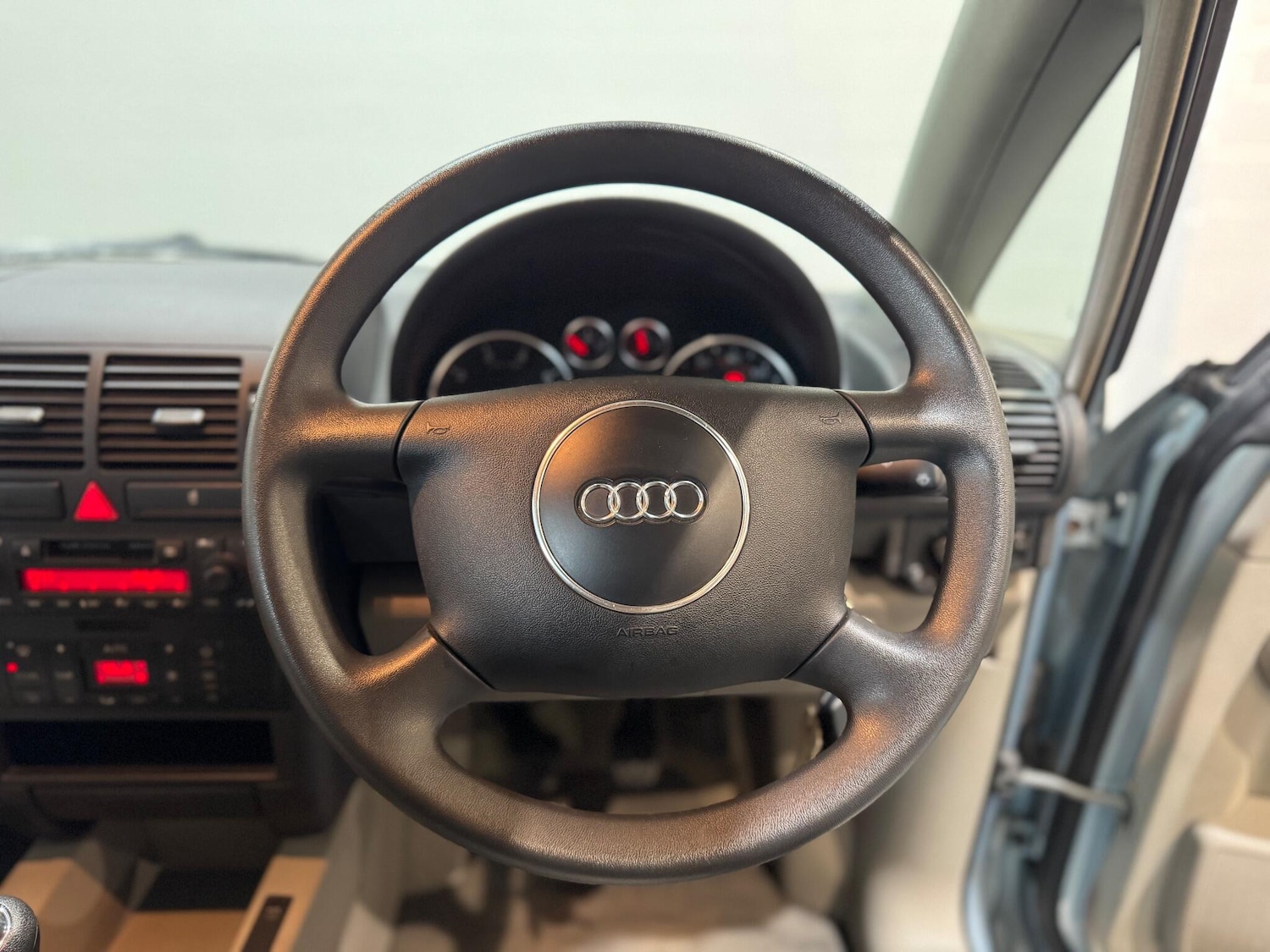 Used Audi A2 2001 for sale - 76803559: Photo 50