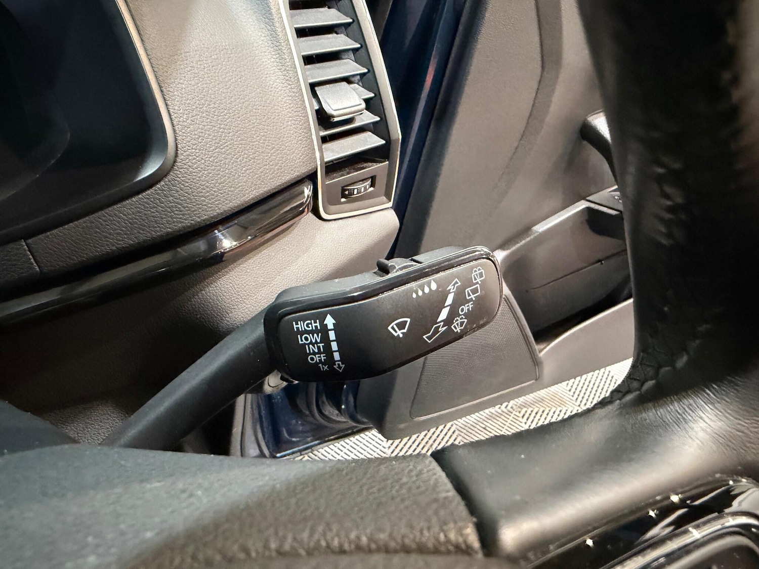 Used Skoda Karoq 2018 for sale - 77074160: Photo 26