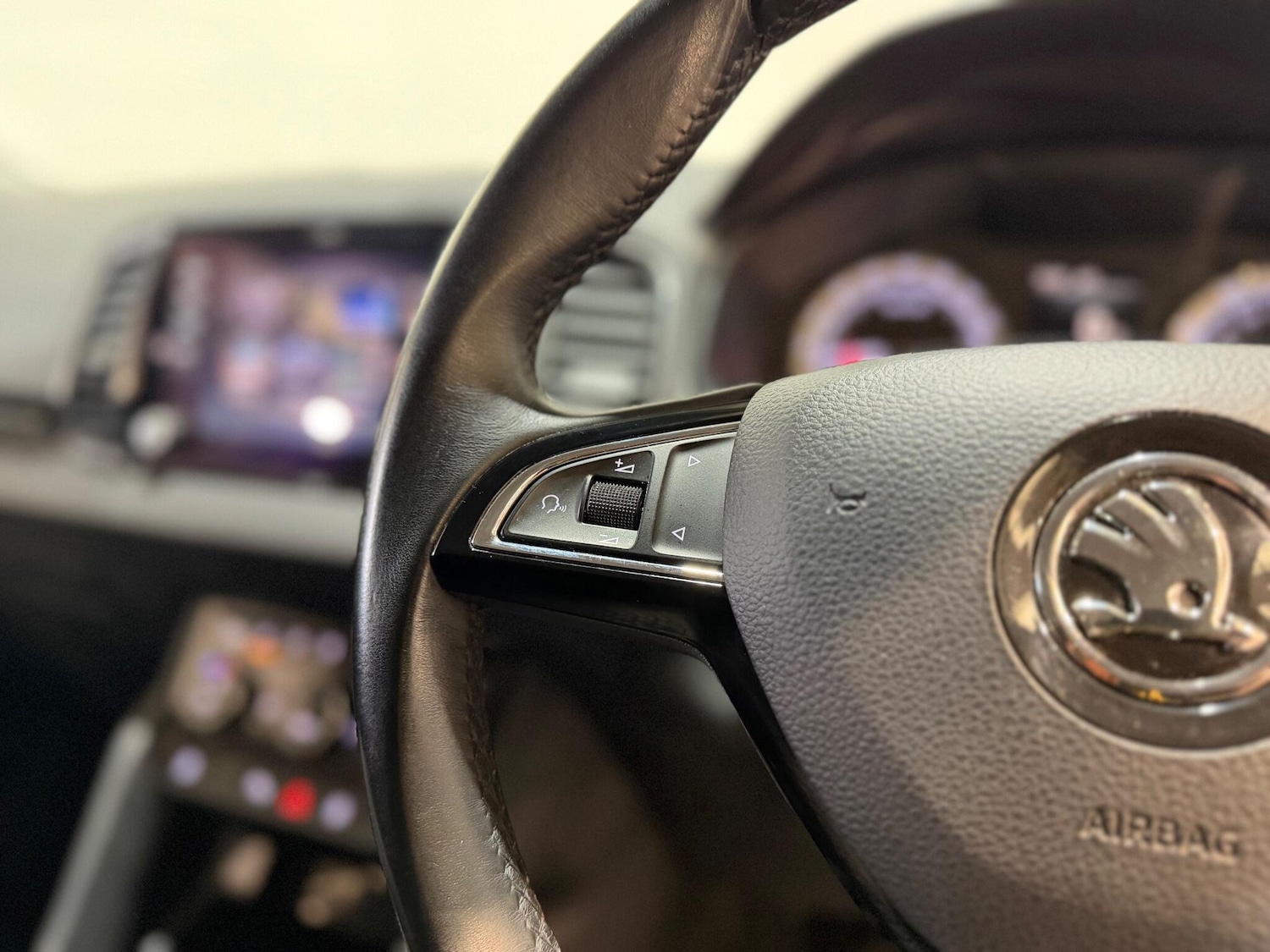 Used Skoda Karoq 2018 for sale - 77074160: Photo 31