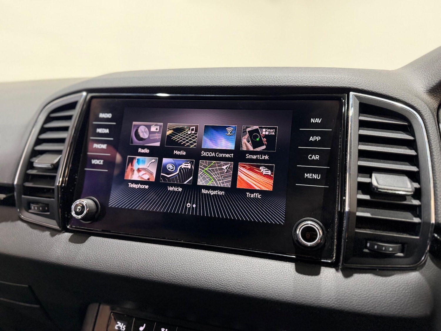 Used Skoda Karoq 2018 for sale - 77074160: Photo 49