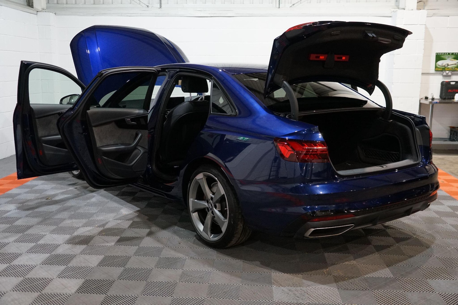 Used Audi A4 2020 for sale - 76839512: Photo 10