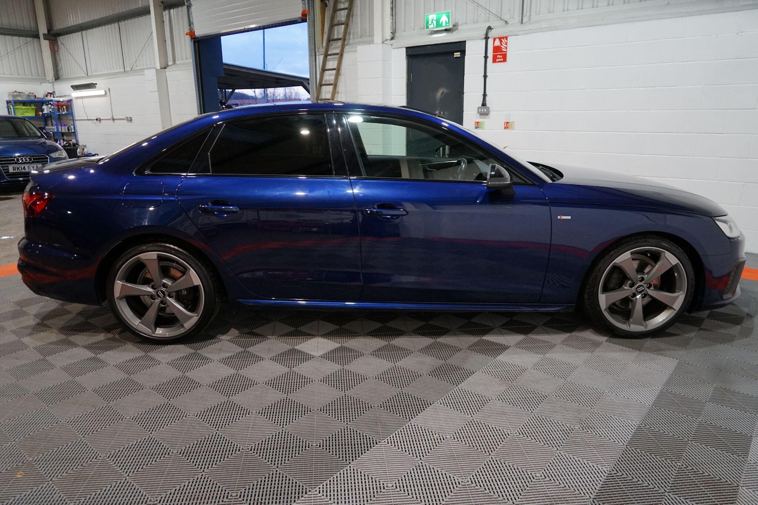 Used Audi A4 2020 for sale - 76839512: Photo 2