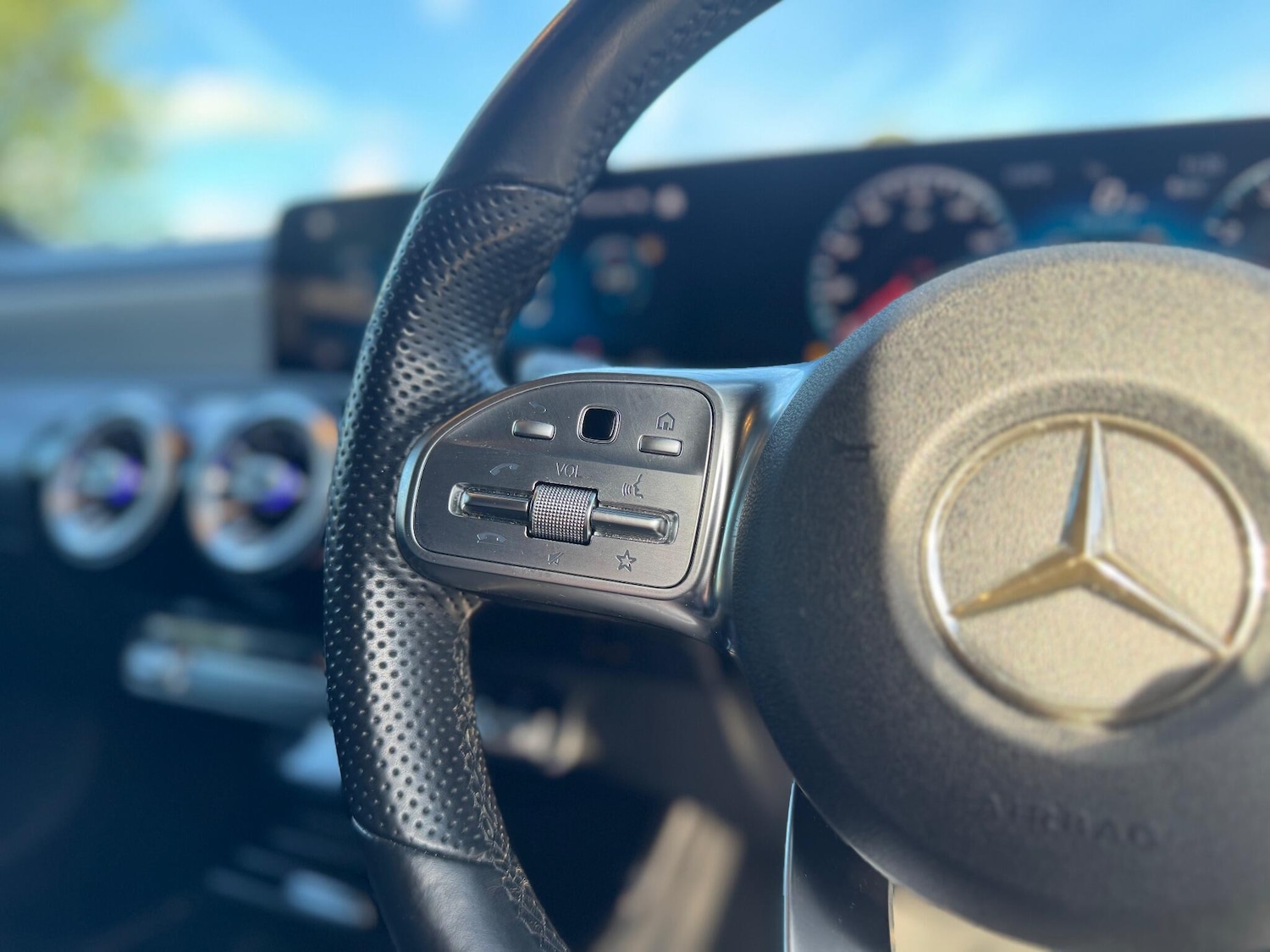 Used Mercedes-Benz CLA 2020 for sale - 76803548: Photo 48