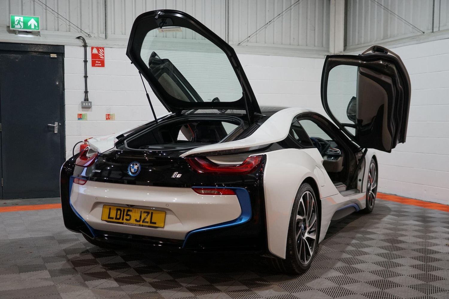 Used BMW i8 2015 for sale - 77155258: Photo 18