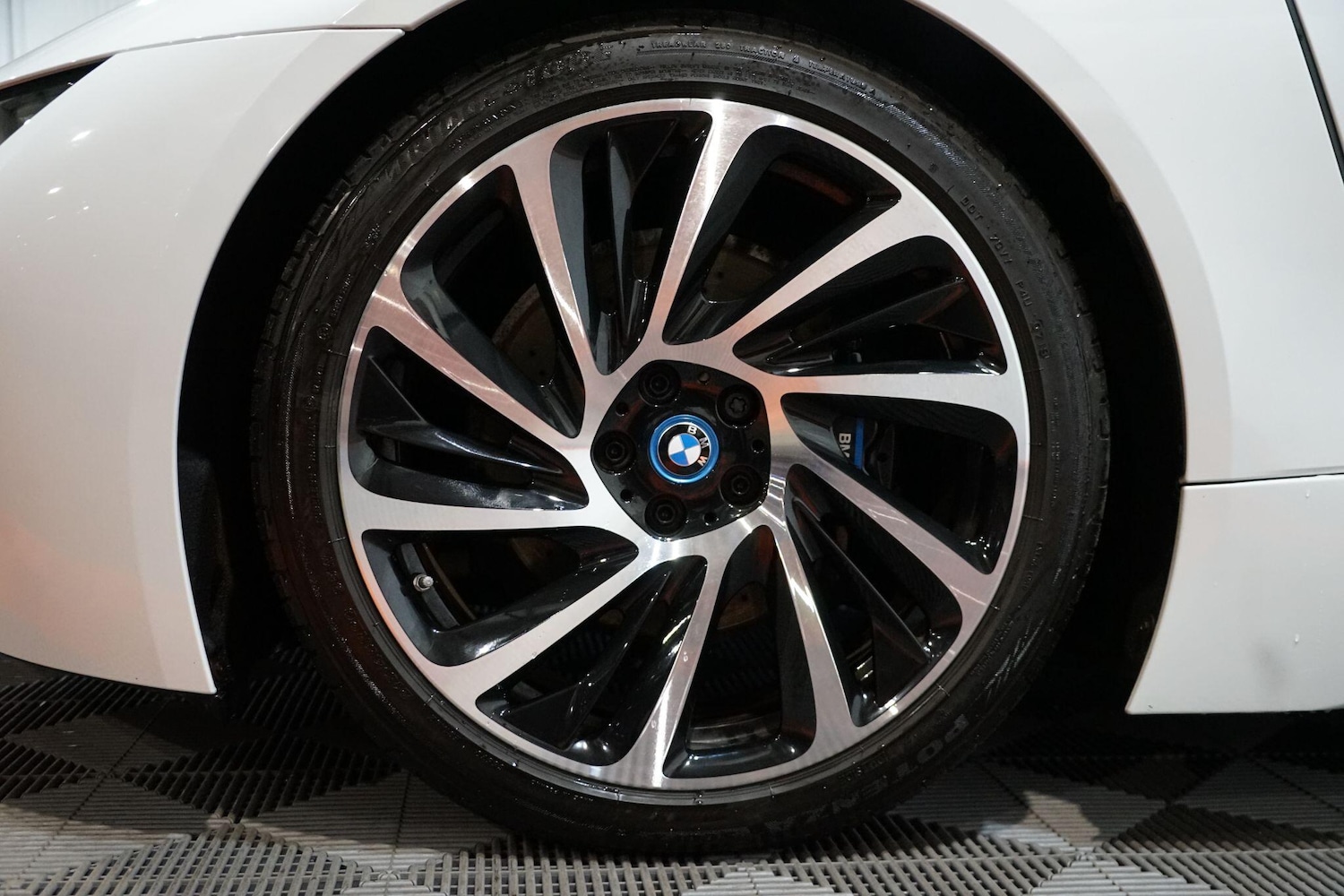 Used BMW i8 2015 for sale - 77155258: Photo 34