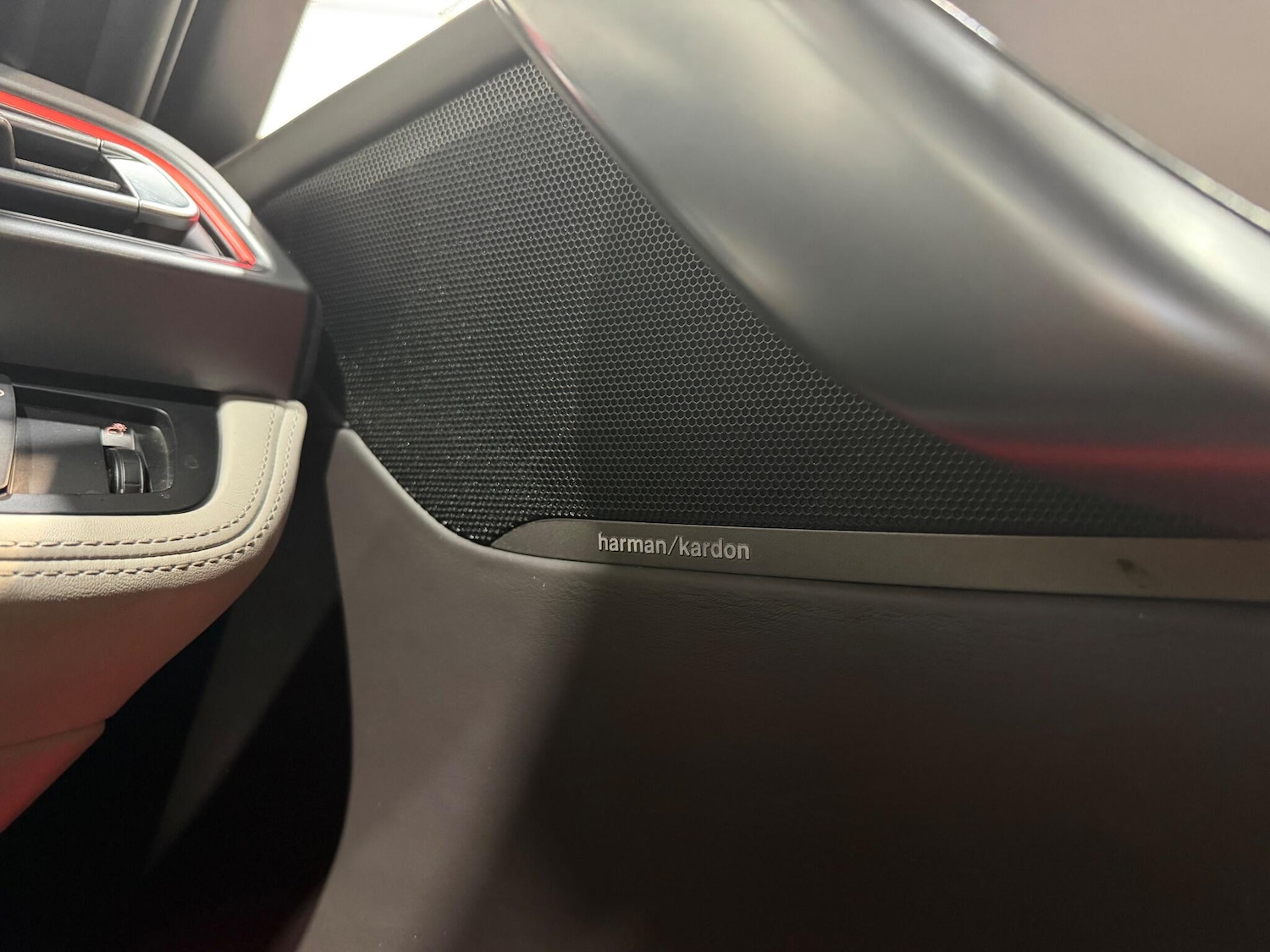 Used BMW i8 2015 for sale - 77155258: Photo 76