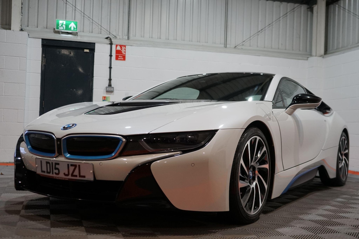 Used BMW i8 2015 for sale - 77155258: Photo 8