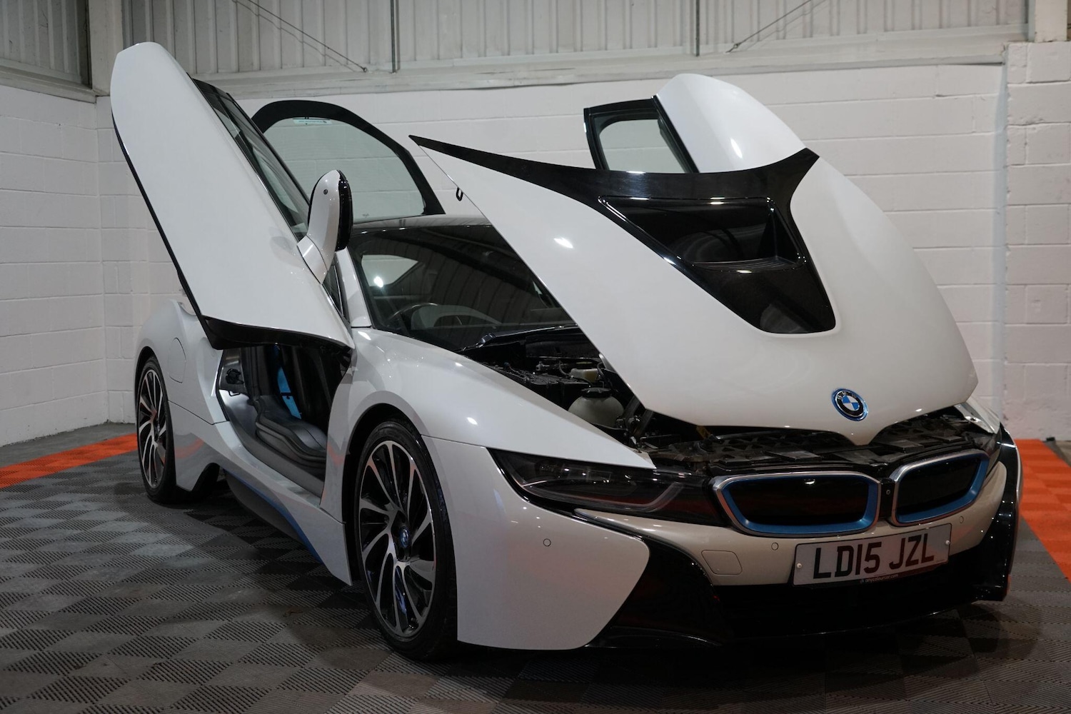 Used BMW i8 2015 for sale - 77155258: Photo 9
