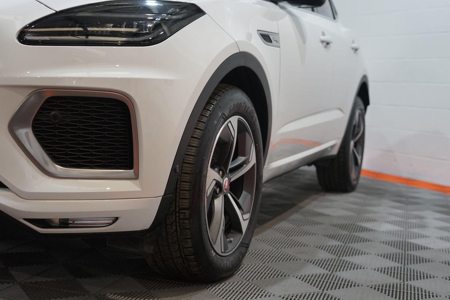 Used Jaguar E-Pace 2021 for sale - 76803556: Photo 15