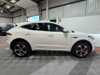 Used Jaguar E-Pace 2021 for sale - 76803556: Photo