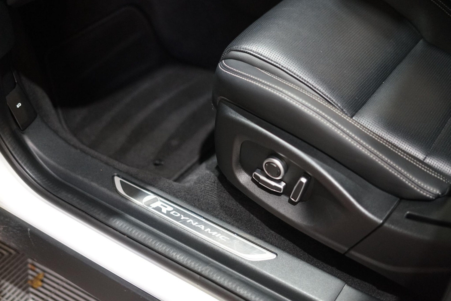 Used Jaguar E-Pace 2021 for sale - 76803556: Photo 67