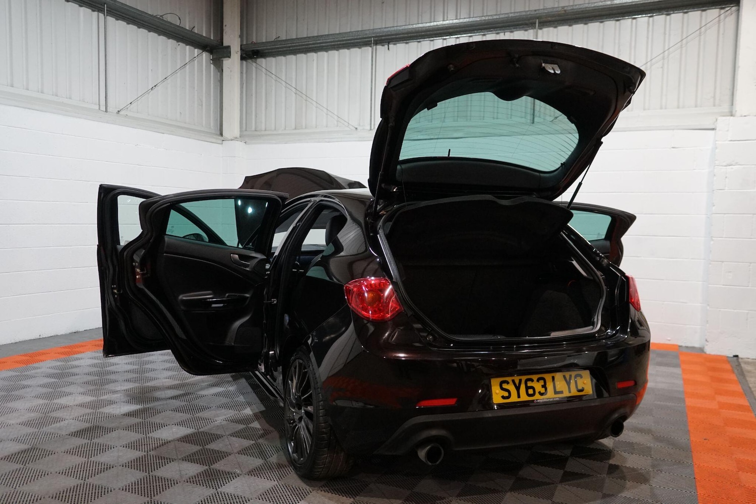 Used Alfa Romeo Giulietta 2013 for sale - 77376373: Photo 16