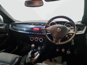 Used Alfa Romeo Giulietta 2013 for sale - 77376373: Photo