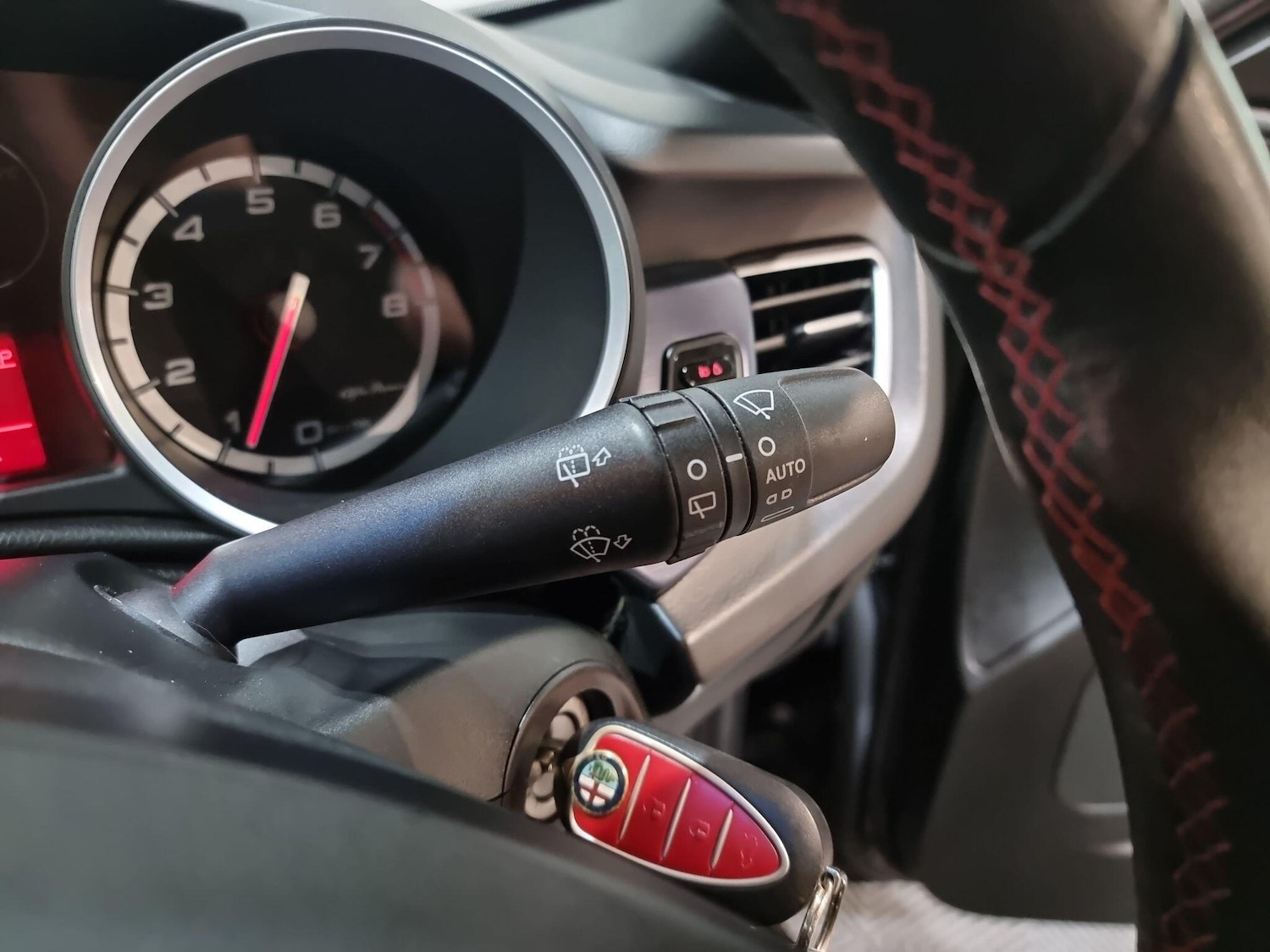 Used Alfa Romeo Giulietta 2013 for sale - 77376373: Photo 72