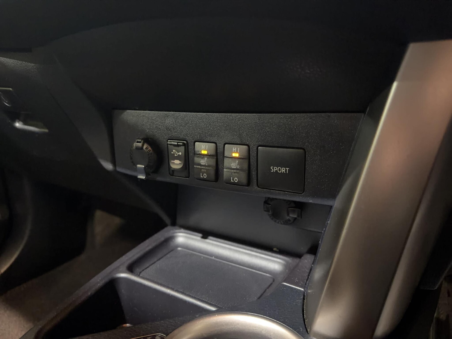 Used Toyota RAV4 2013 for sale - 78046839: Photo 37