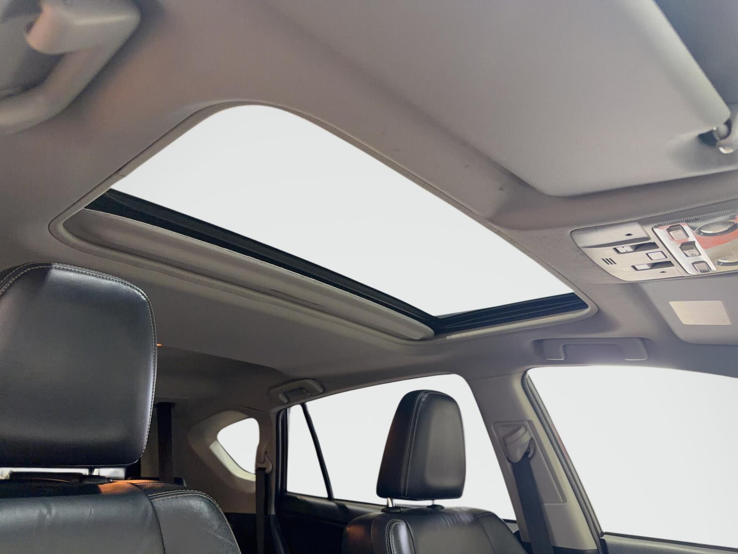 Used Toyota RAV4 2013 for sale - 78046839: Photo 64