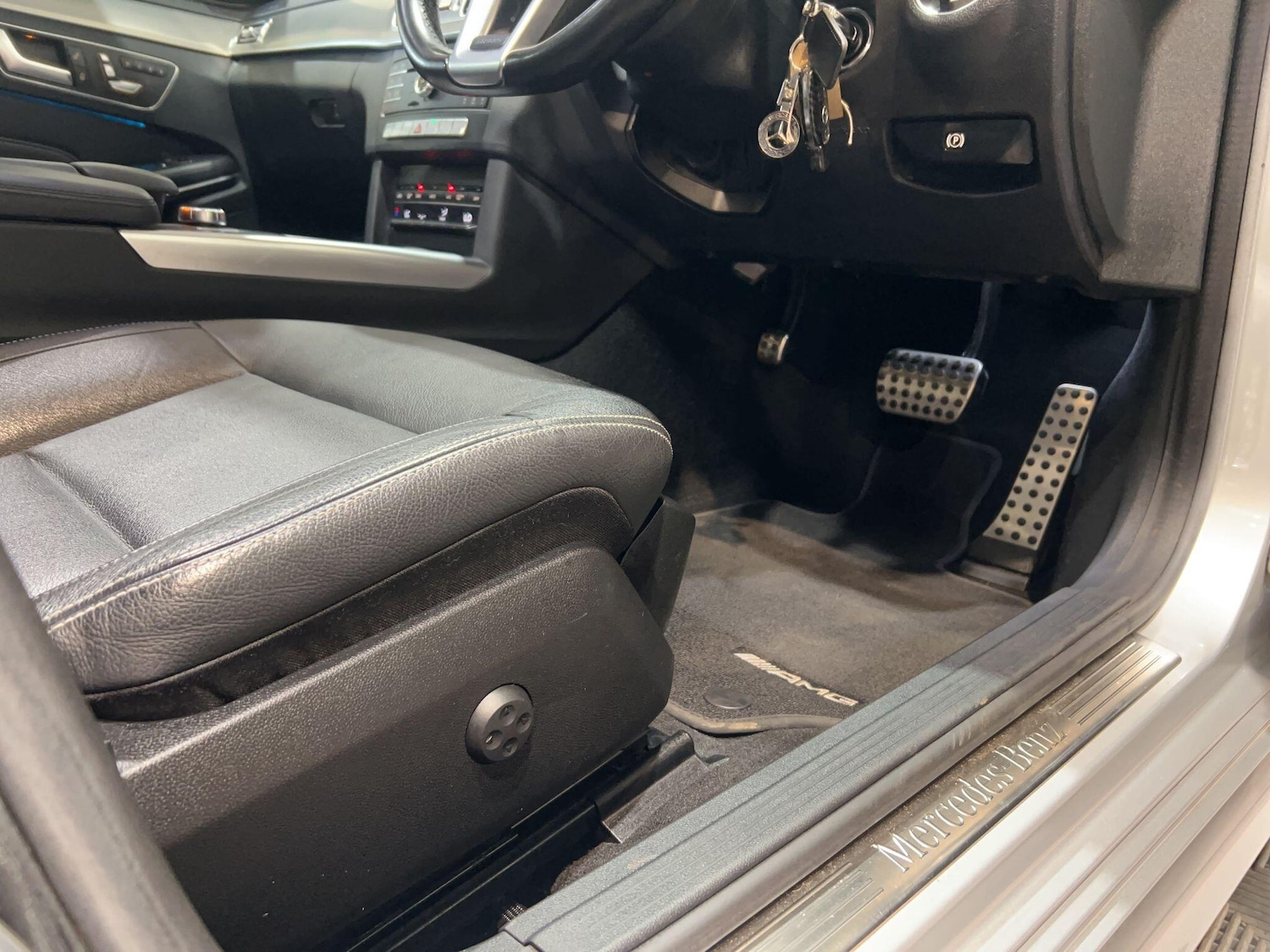 Used Mercedes-Benz E Class 2016 for sale - 77882267: Photo 60