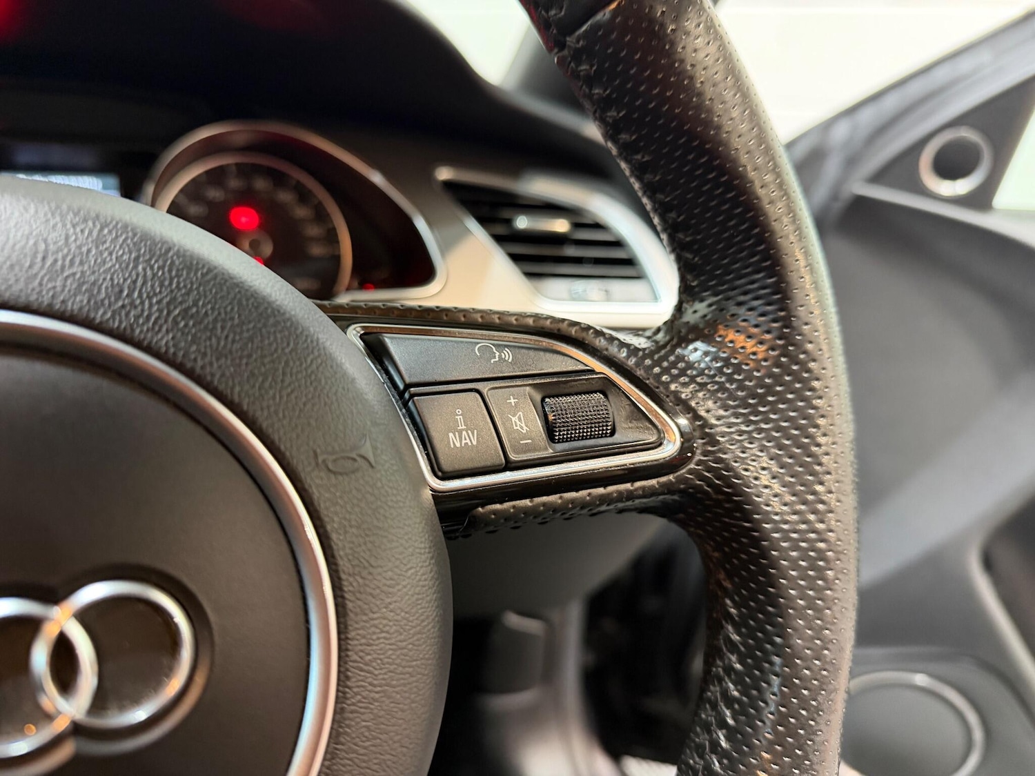 Used Audi A5 2014 for sale - 76913511: Photo 32