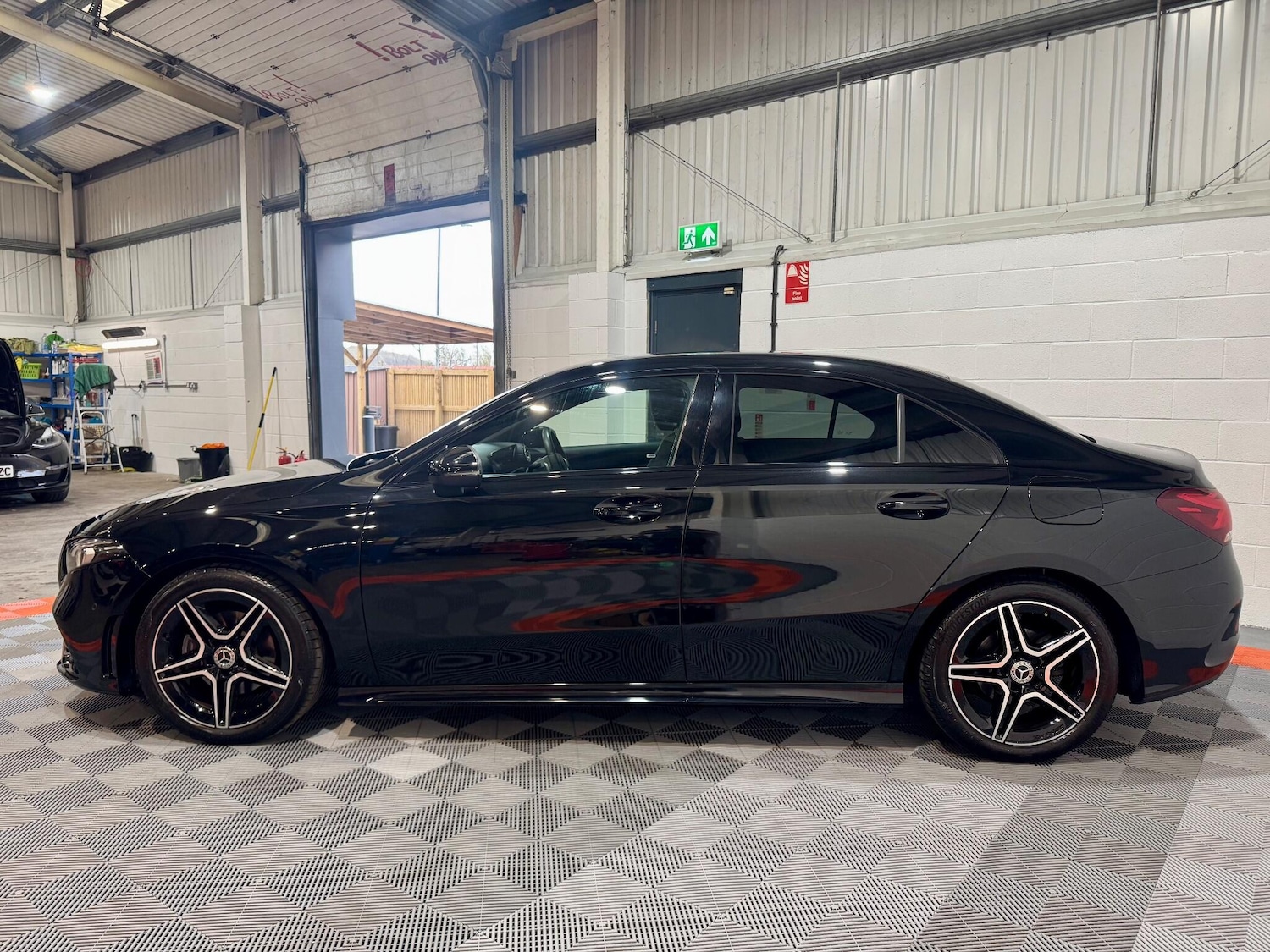 Used Mercedes-Benz A-Class 2022 for sale - 76803532: Photo 2