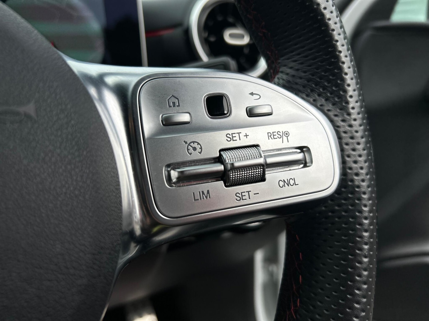 Used Mercedes-Benz A-Class 2020 for sale - 76803528: Photo 27