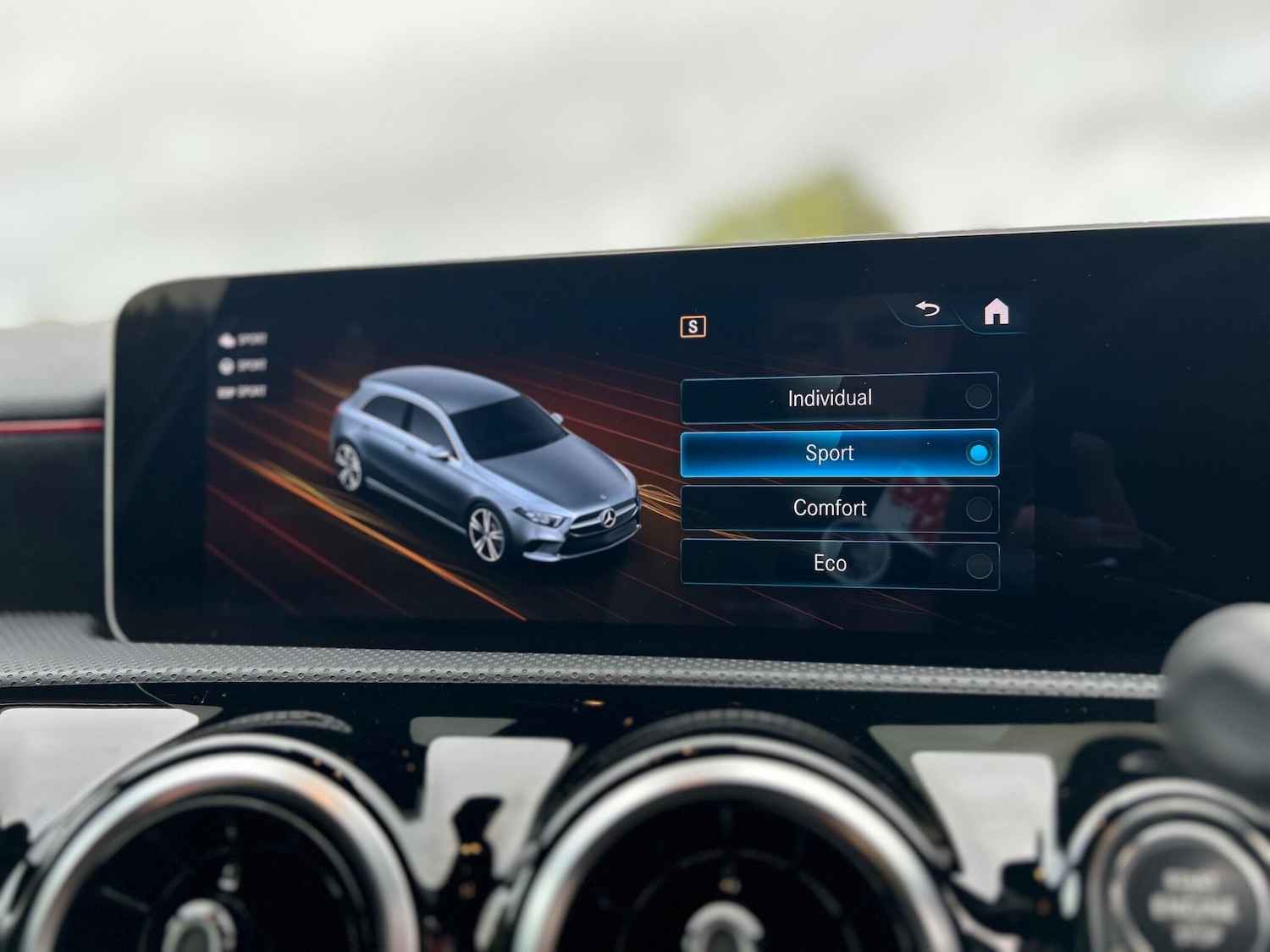 Used Mercedes-Benz A-Class 2020 for sale - 76803528: Photo 39