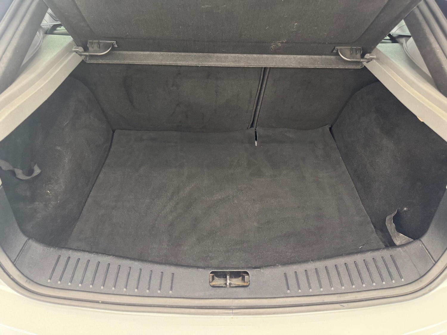 Used Ford Focus 2010 for sale - 76803568: Photo 16