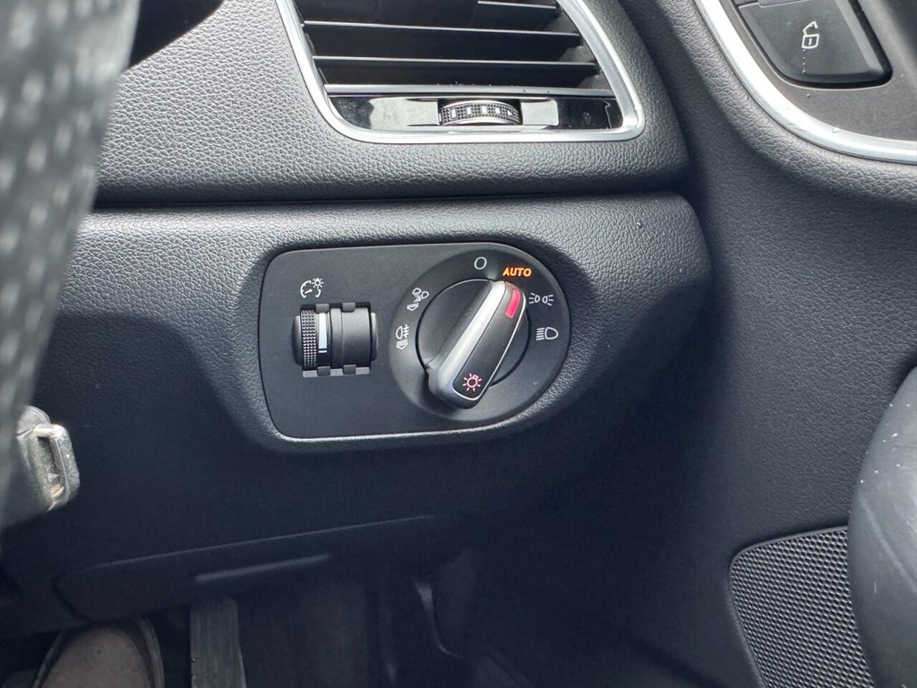 Used Audi Q3 2015 for sale - 77463637: Photo 18