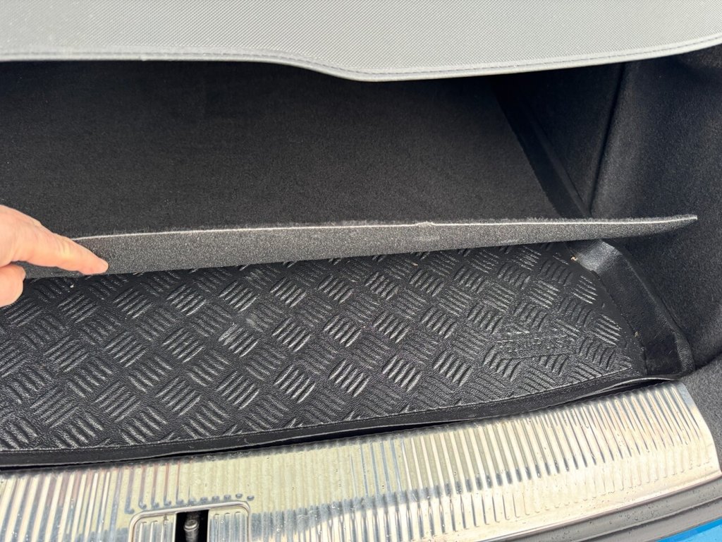 Used Audi Q3 2015 for sale - 77463637: Photo 27