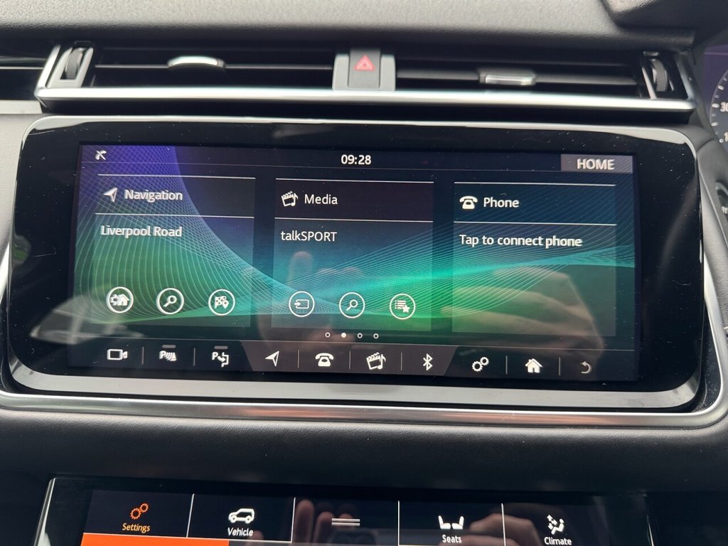 Used Land Rover Range Rover Velar 2018 for sale - 76751354: Photo 33